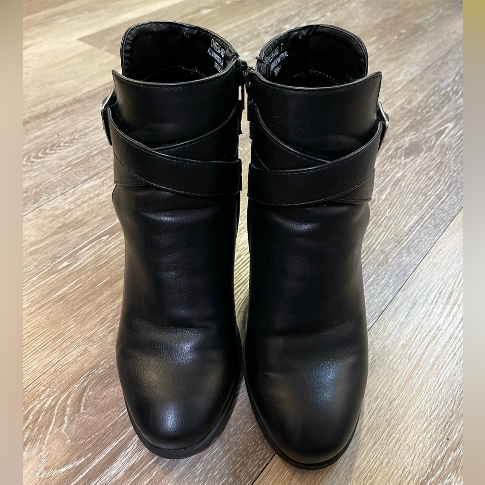 BAMBOO Black Ankle Boots with Silver Buckle, Cutout, and Heeled - Size 7 - Picture 2 of 7